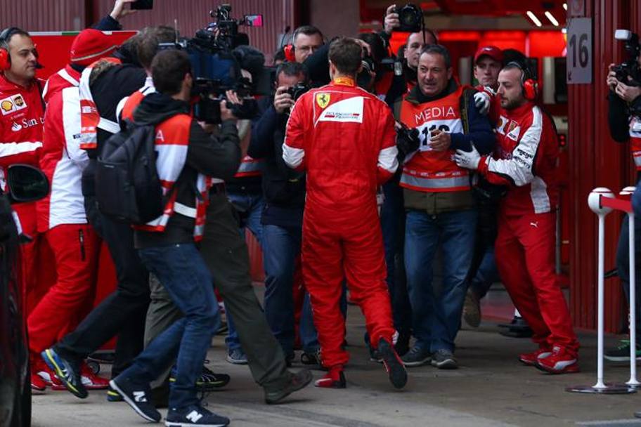 Anche Vettel rientra ai box, pronto a riprendere il lavoro della giornata. Getty Images